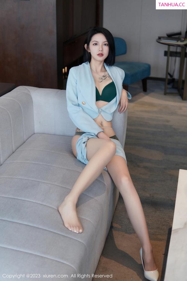   [XiuRen]高清写真图 2023.06.09 No.6885 乔一一 丝袜美腿第48张图片